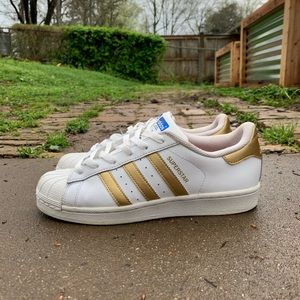 Adidas gold superstars